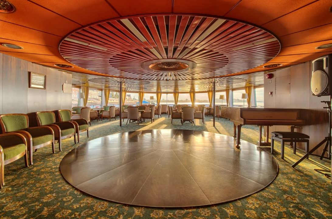 Лев Толстой