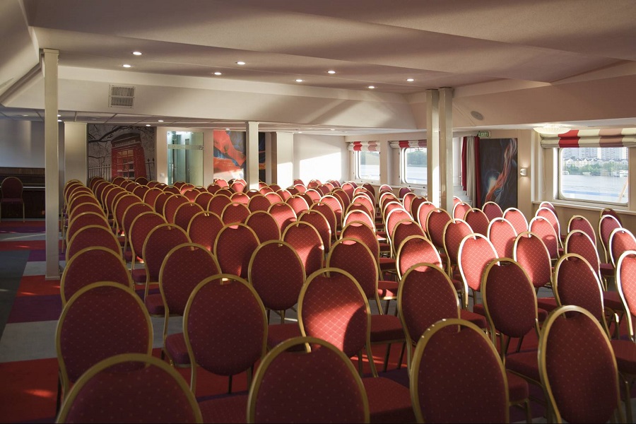 Максим Литвинов