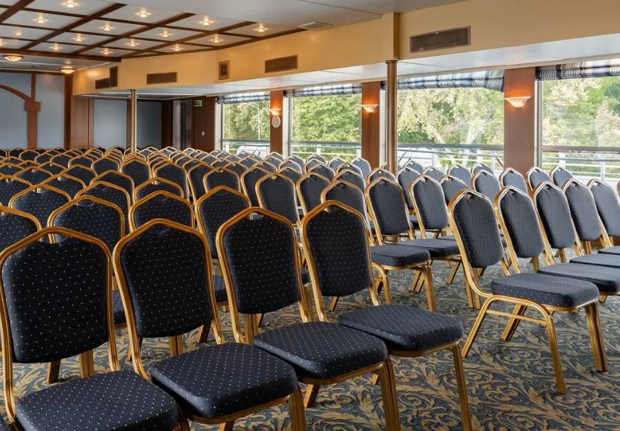 Георгий Чичерин