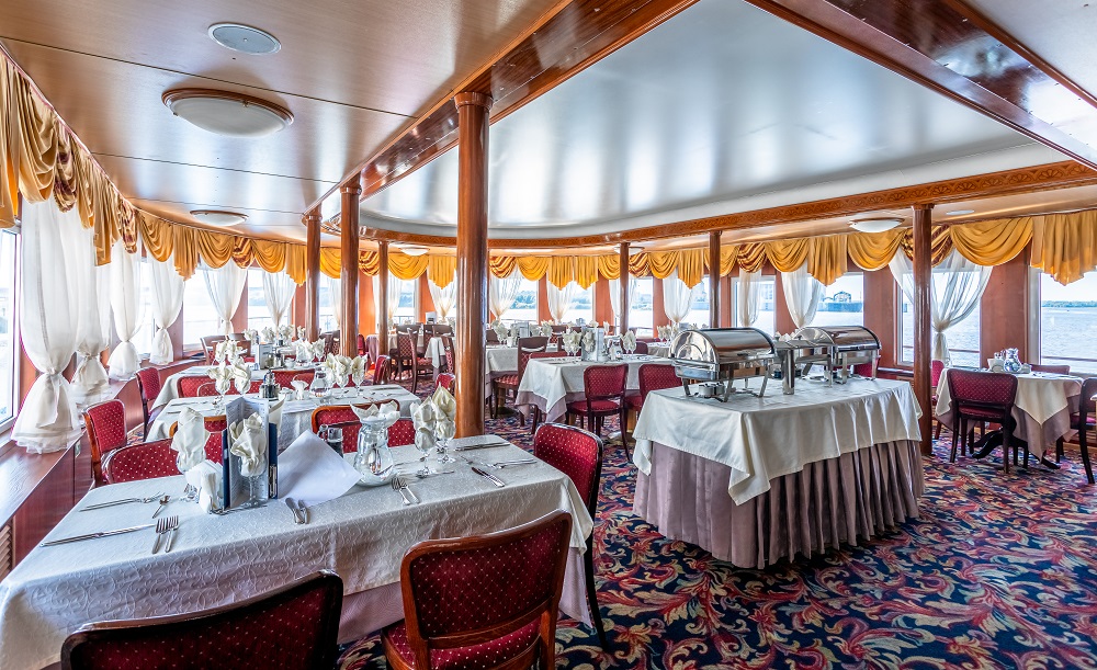 Александр Бенуа