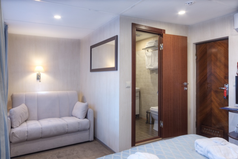 СЕРГЕЙ ОБРАЗЦОВ