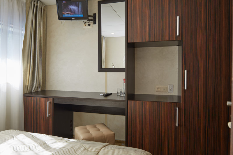 СЕРГЕЙ ОБРАЗЦОВ