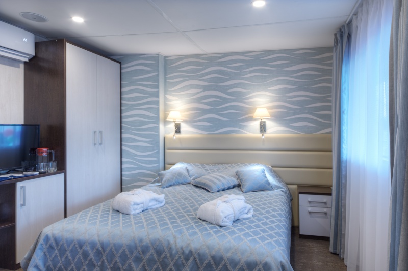 СЕРГЕЙ ОБРАЗЦОВ