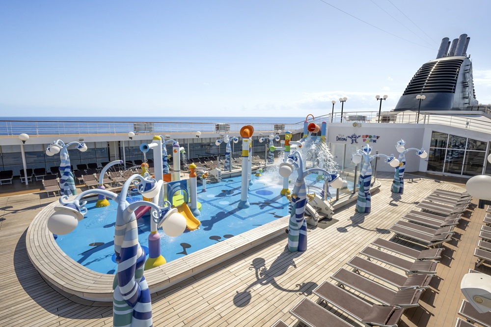 MSC Lirica