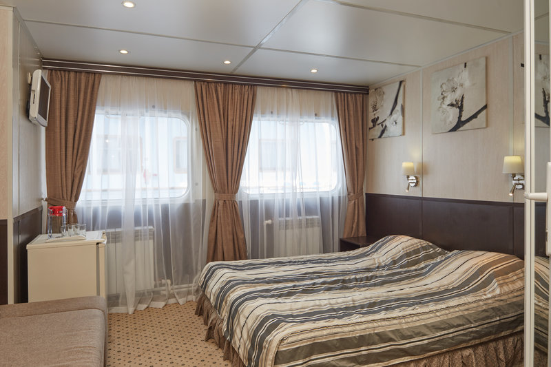 СЕРГЕЙ ОБРАЗЦОВ