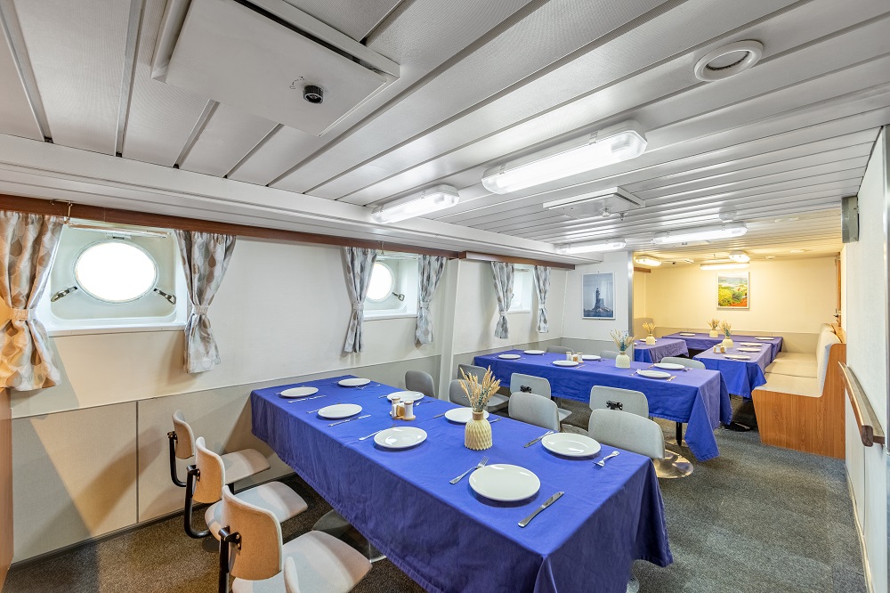 Профессор Хромов