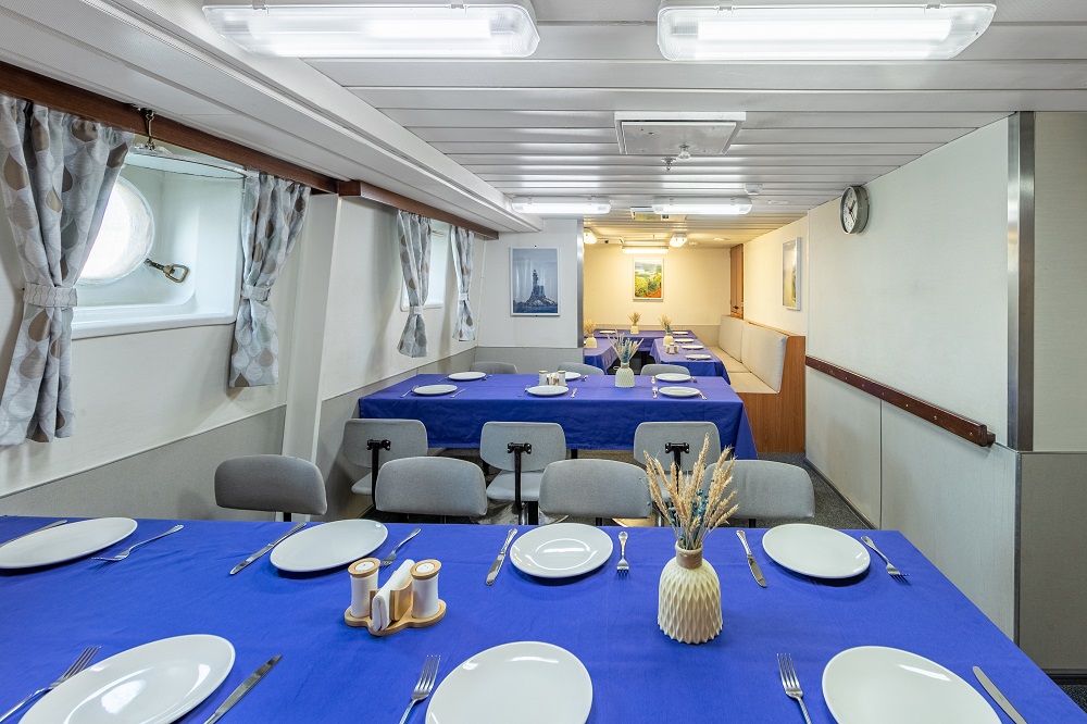 Профессор Хромов