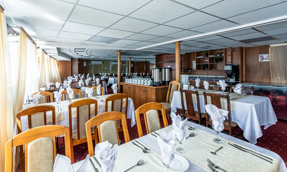 Две столицы