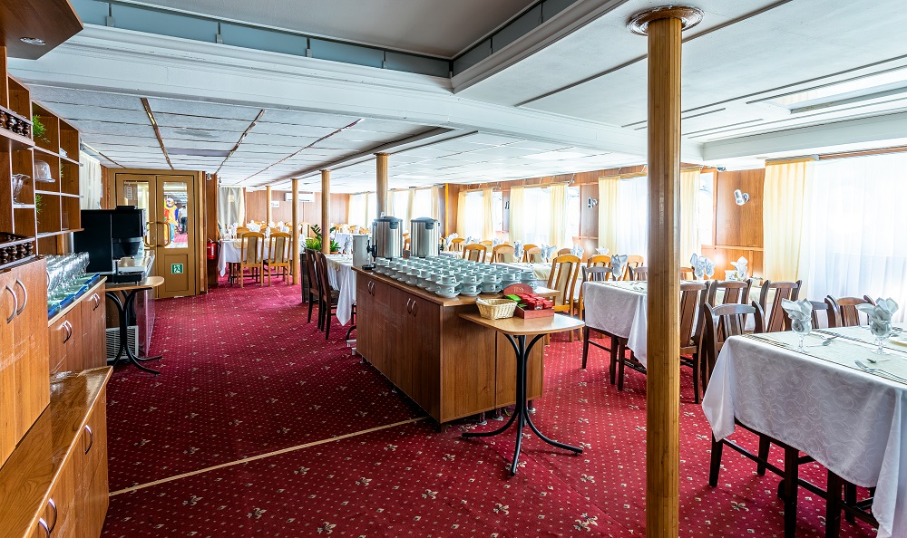 Две столицы