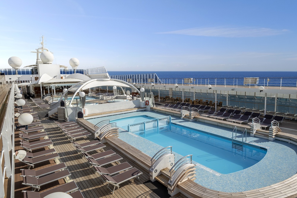MSC Lirica