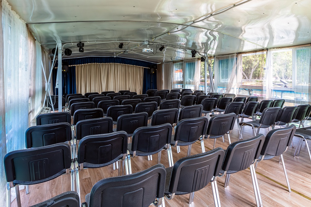 Две столицы