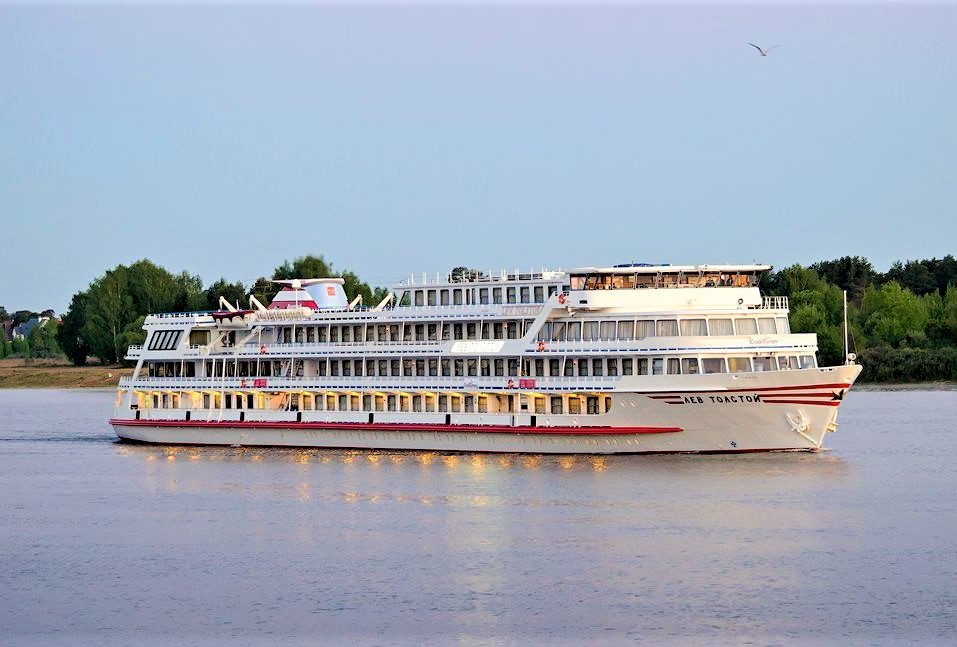 Лев Толстой