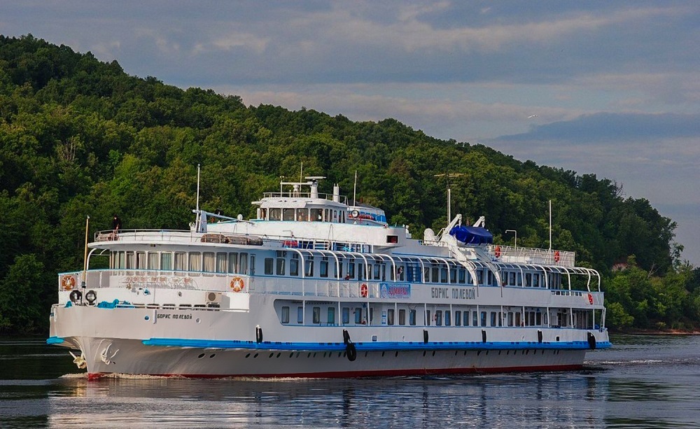 Борис Полевой